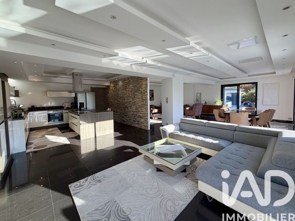 à vendre  Maison Roquebrune-sur-Argens (83520)
