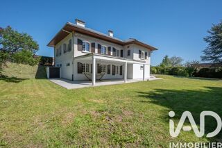 Maison � vendre 7 pi�ces 240 m�