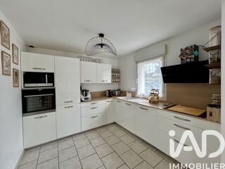  Maison à louer 7 pièces 138 m²