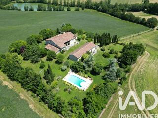  Maison à vendre 10 pièces 396 m²