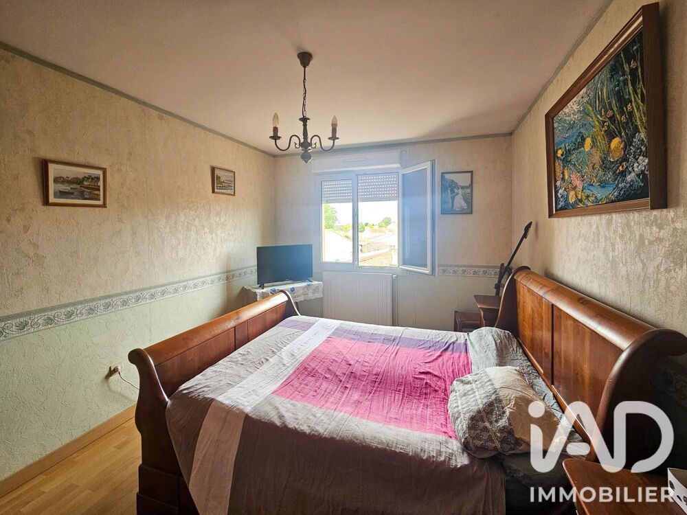 Vente Maison Vente Maison traditionnelle 8 pièces Remouillé