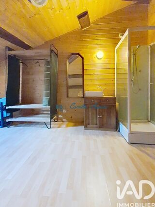  Immeuble à vendre 214 m²