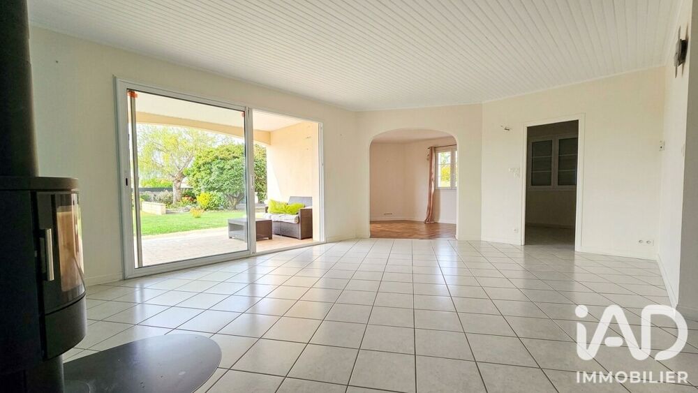 Vente Maison Vente Maison/villa 7 pièces Aiffres