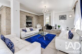  Maison à vendre 10 pièces 366 m²