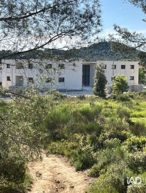 Vente Local d'activit&eacute;s 800 m&sup2; 1848000 13920 Saint-mitre-les-remparts
