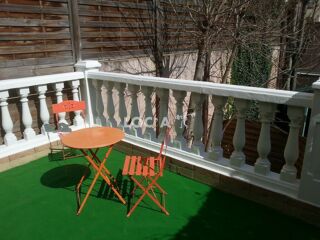  Appartement à louer 3 pièces 65 m²