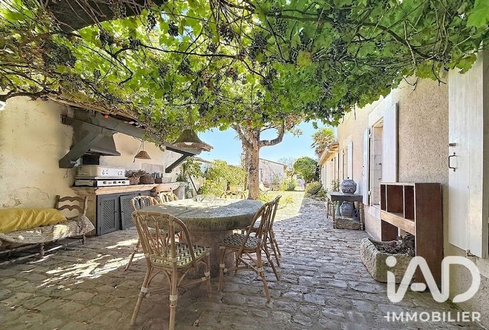 Vente Maison Vente Maison traditionnelle 10 pièces La couarde-sur-mer