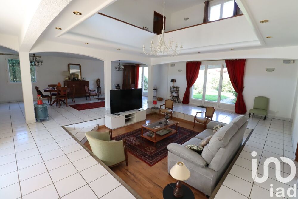 Vente Maison Vente Demeure 6 pièces Orléat