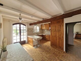  Maison à louer 7 pièces 240 m²