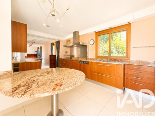  Maison à vendre 10 pièces 269 m²