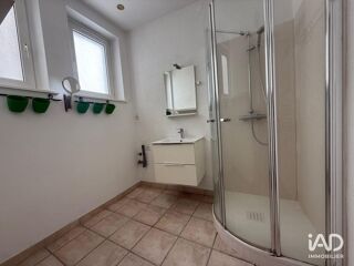  Appartement à louer 2 pièces 83 m²