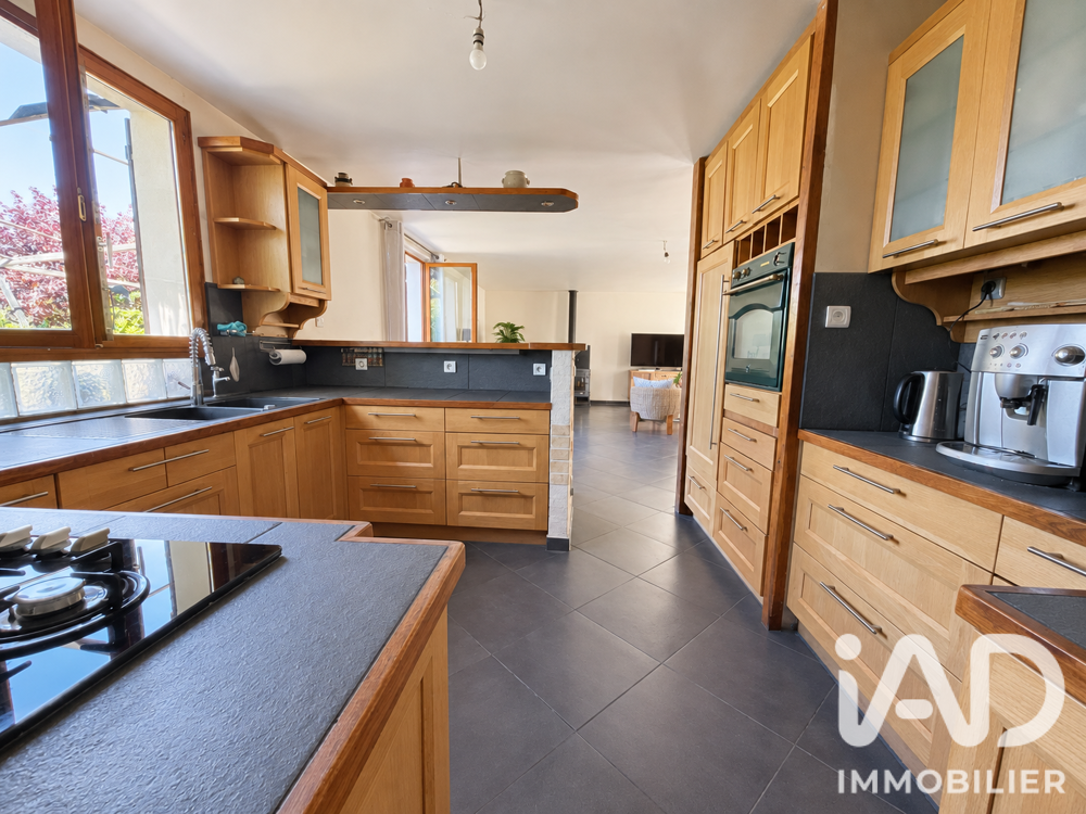 Vente Maison Vente Maison traditionnelle 5 pièces Saint-hilliers