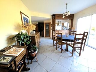  Maison à vendre 15 + pièces 232 m²