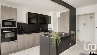  Appartement � vendre 5 pi�ces 82 m�
