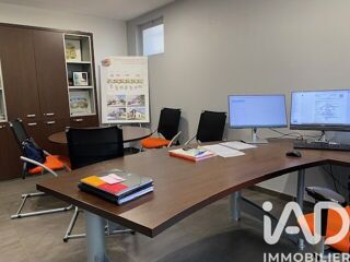  Immeuble à vendre 214 m²