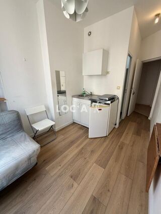  Appartement à louer 1 pièce 14 m²