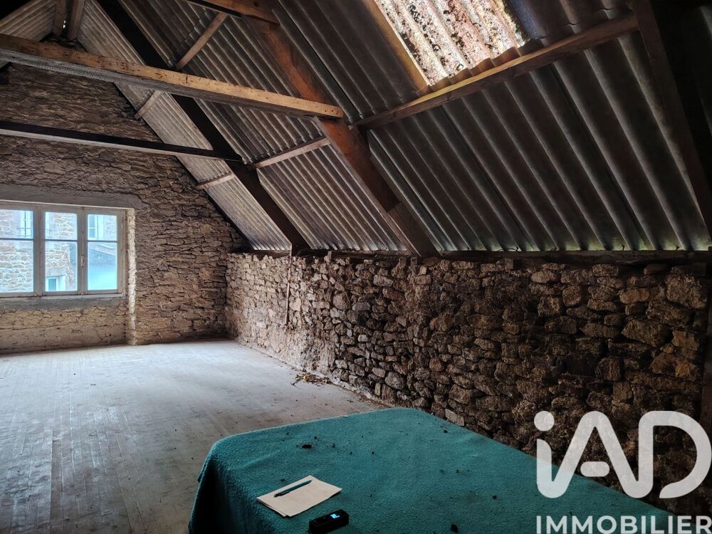 Vente Parking/Garage Vente Garage 84 m&sup2; Saint-nicolas-du-pélem