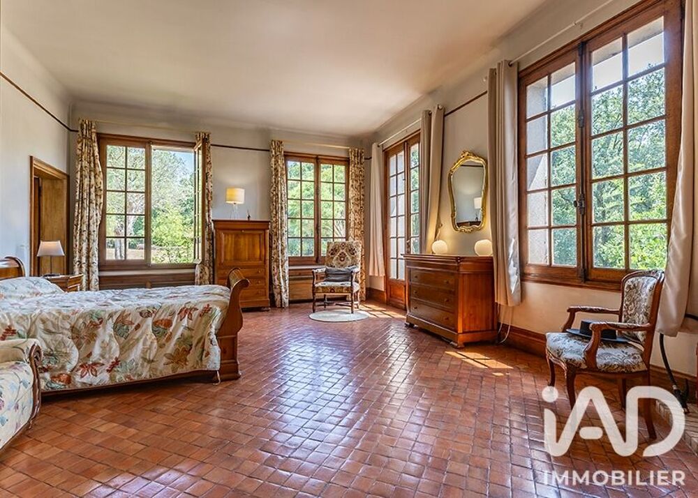 à vendre  Maison La Ferté-Saint-Cyr (41220)