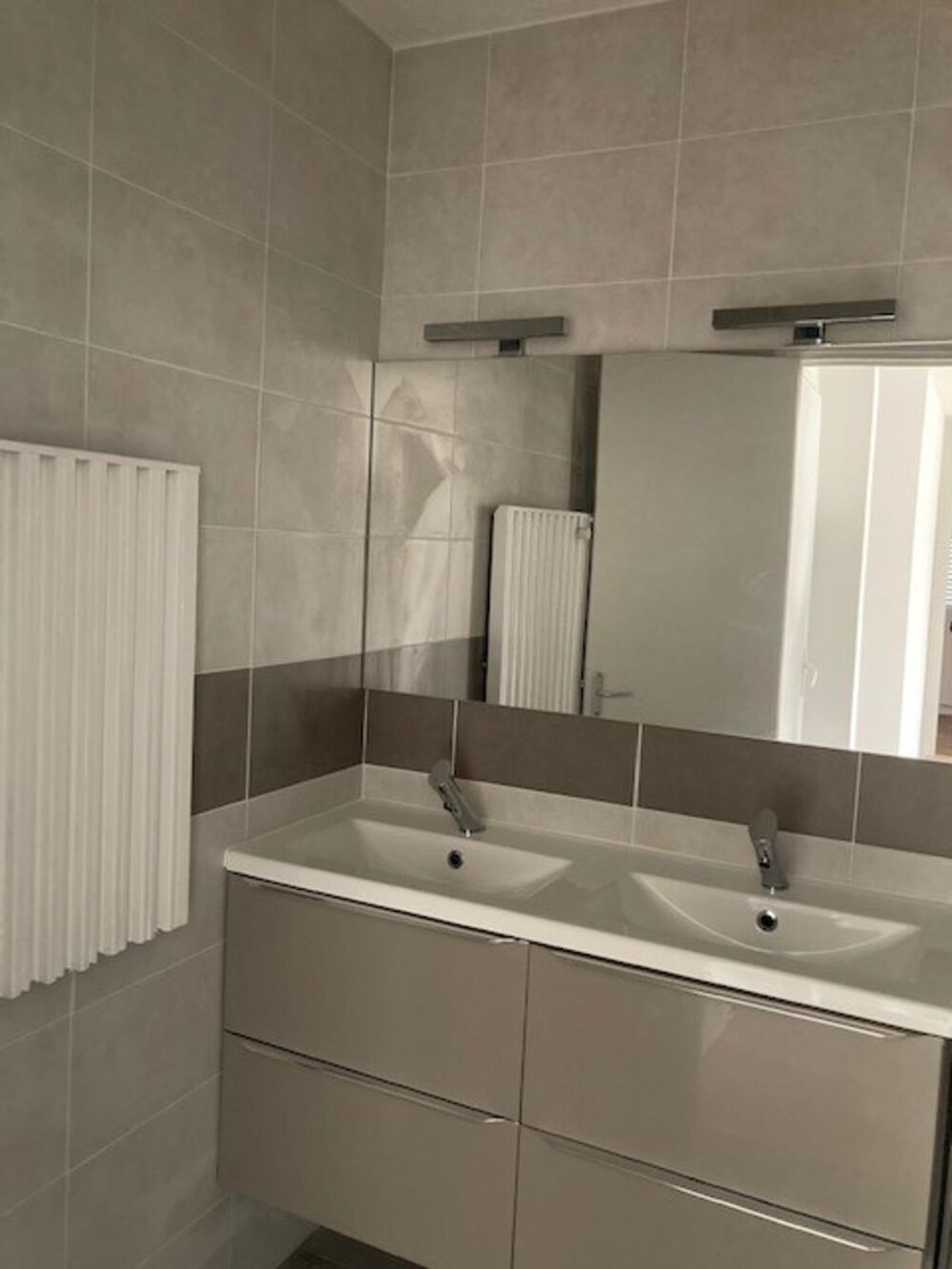 location Appartement - 4 pièce(s) - 82 m² Lyon 5