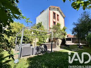  Maison � vendre 9 pi�ces 201 m�
