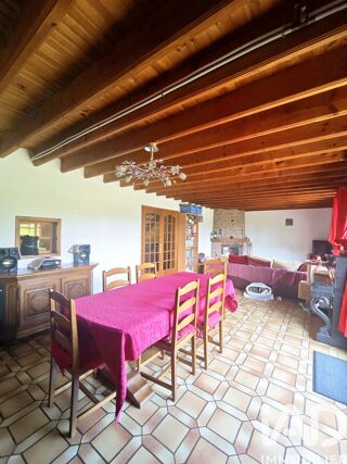  Maison à vendre 8 pièces 215 m²