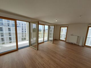  Appartement à louer 3 pièces 64 m²
