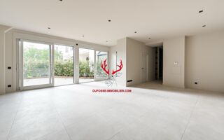  Appartement à louer 3 pièces 108 m²
