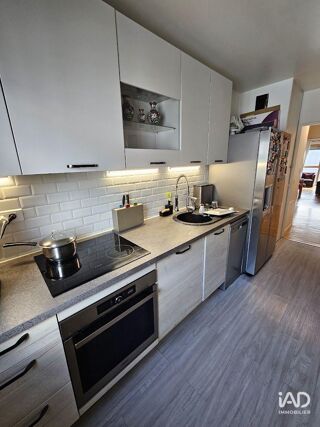  Appartement à louer 4 pièces 90 m²