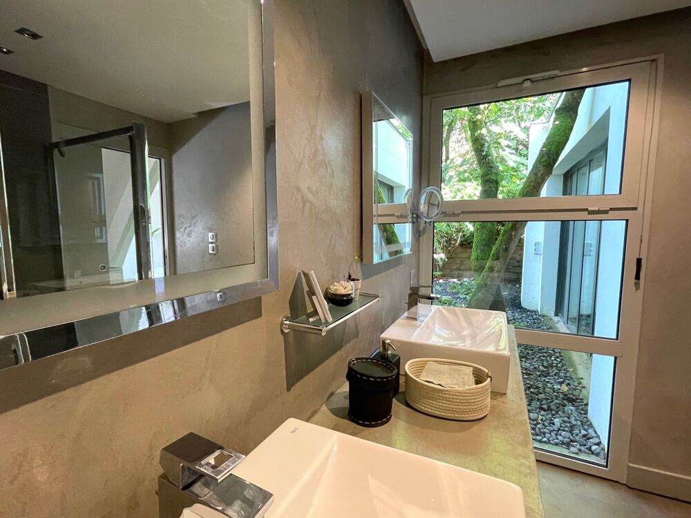 � vendre  Maison Charbonni�res-les-Bains (69260)