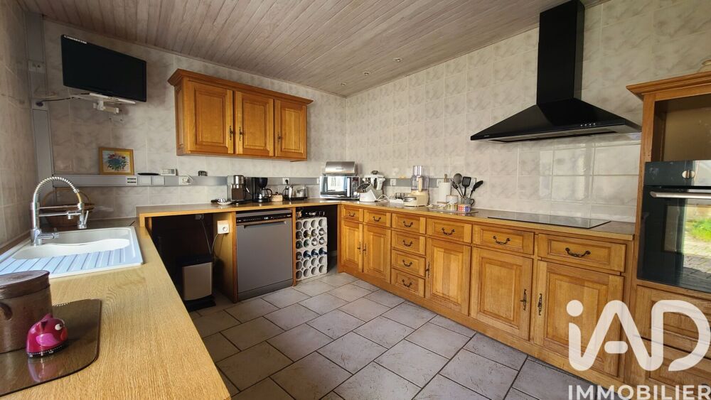Vente Maison Vente Maison de village 7 pièces Vernantes