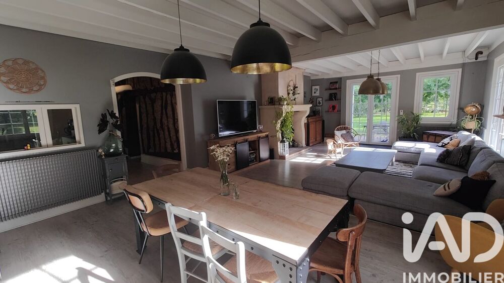 vente Maison - 8 pièce(s) - 240 m² Tizac-de-Lapouyade (33620)