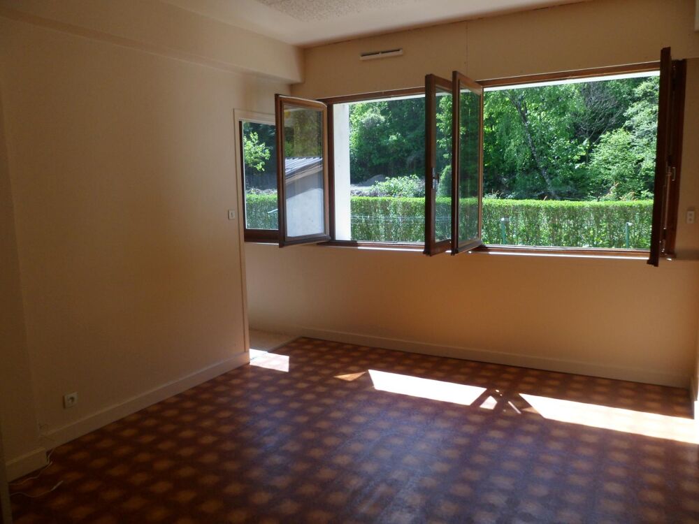 location Appartement - 2 pièce(s) - 53 m² Salins-les-Thermes (73600)