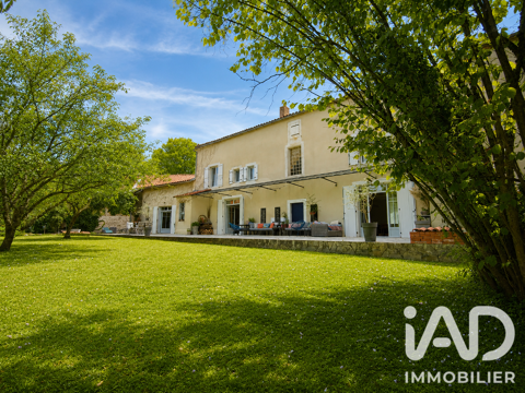   Vente Demeure 8 pièces Maison - 8 pièce(s) - 353 m²