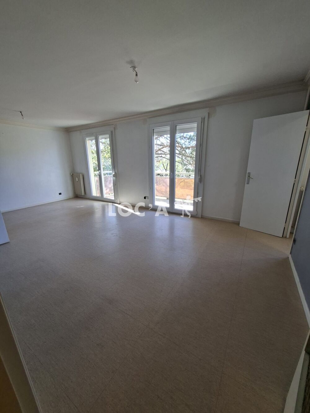 940€ cc / Mois - Chauffage inclus dans les charges - App....