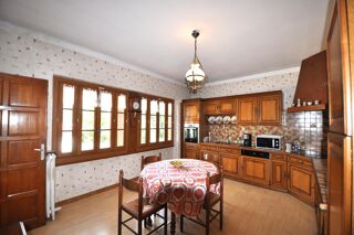  Maison � vendre 10 pi�ces 251 m�