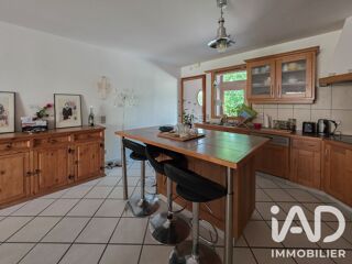  Appartement à louer 5 pièces 134 m²