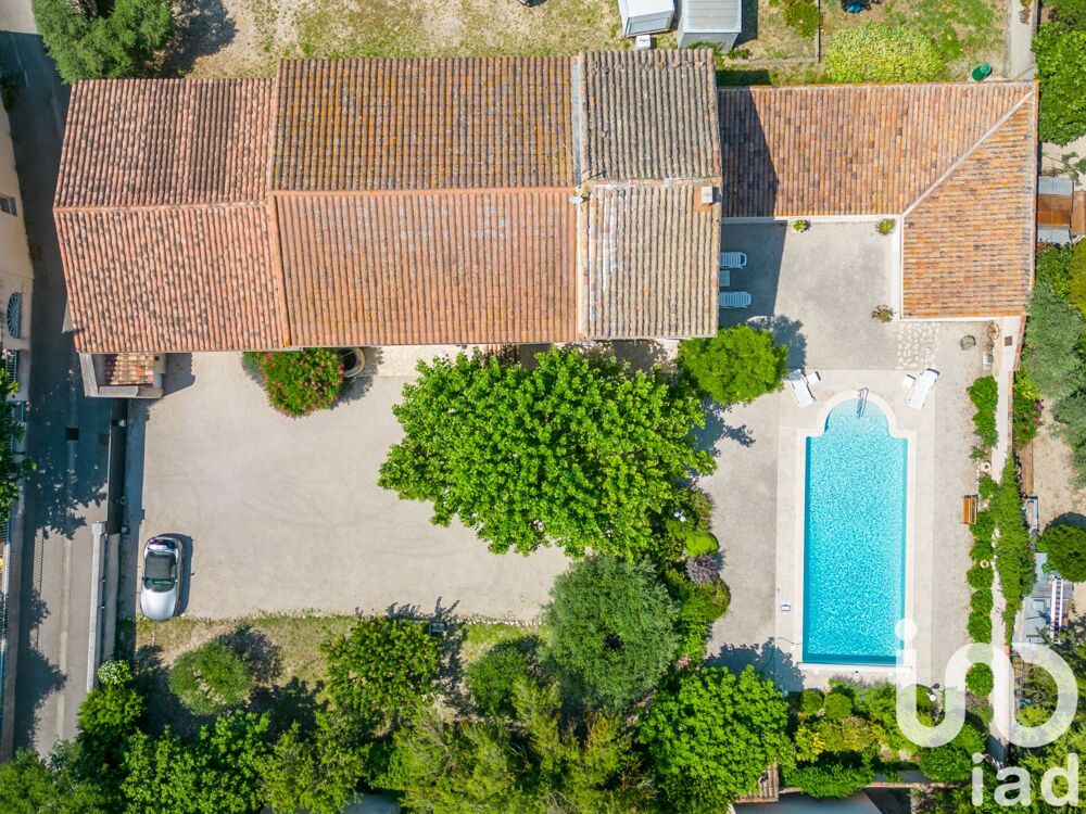 à vendre  Maison Saint-Saturnin-lès-Avignon (84450)