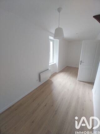  Appartement à louer 4 pièces 76 m²