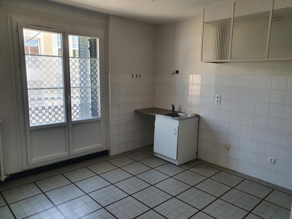 GRENOBLE, 20 Rue Nicolet, dans petite copropriété de deu....