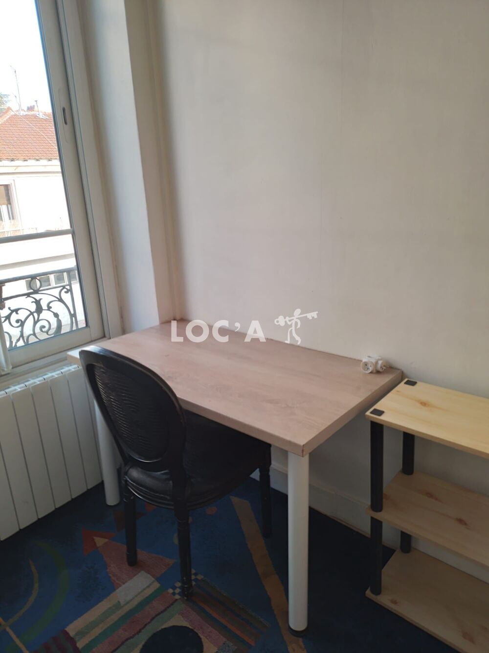 900€ cc / Mois A VISITER!! f3 meublé composé d'une entré....