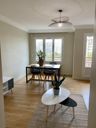  Appartement à louer 3 pièces 74 m²