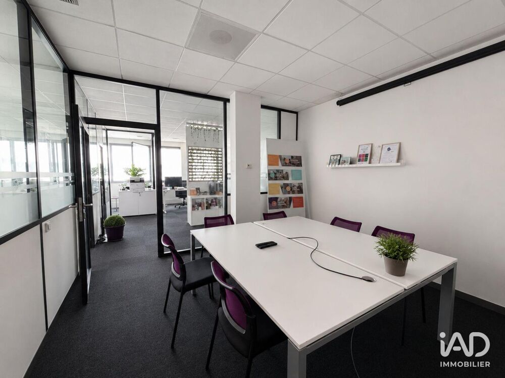   Location Bureaux 105 m&sup2; 