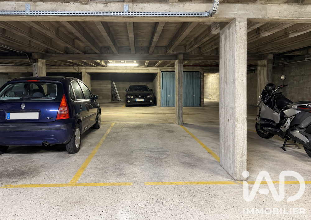 Vente Parking/Garage Vente Parking 12 m&sup2; Paris 15