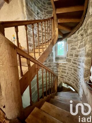  Maison à vendre 15 + pièces 628 m²