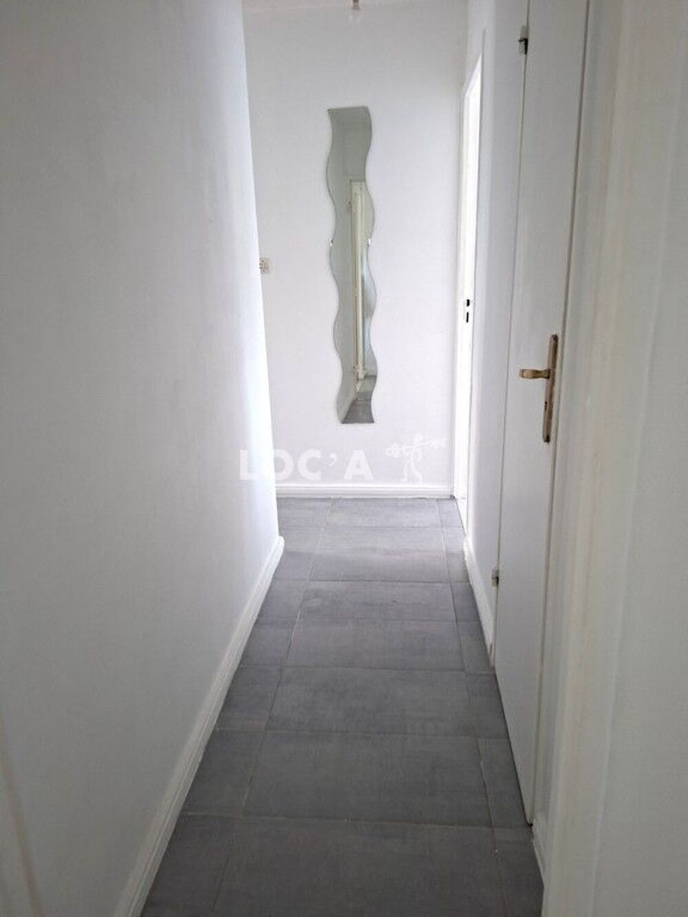 1200€ CC / Mois A SAISIR PROX VILLAGE DE RILLEUX CENTRE....
