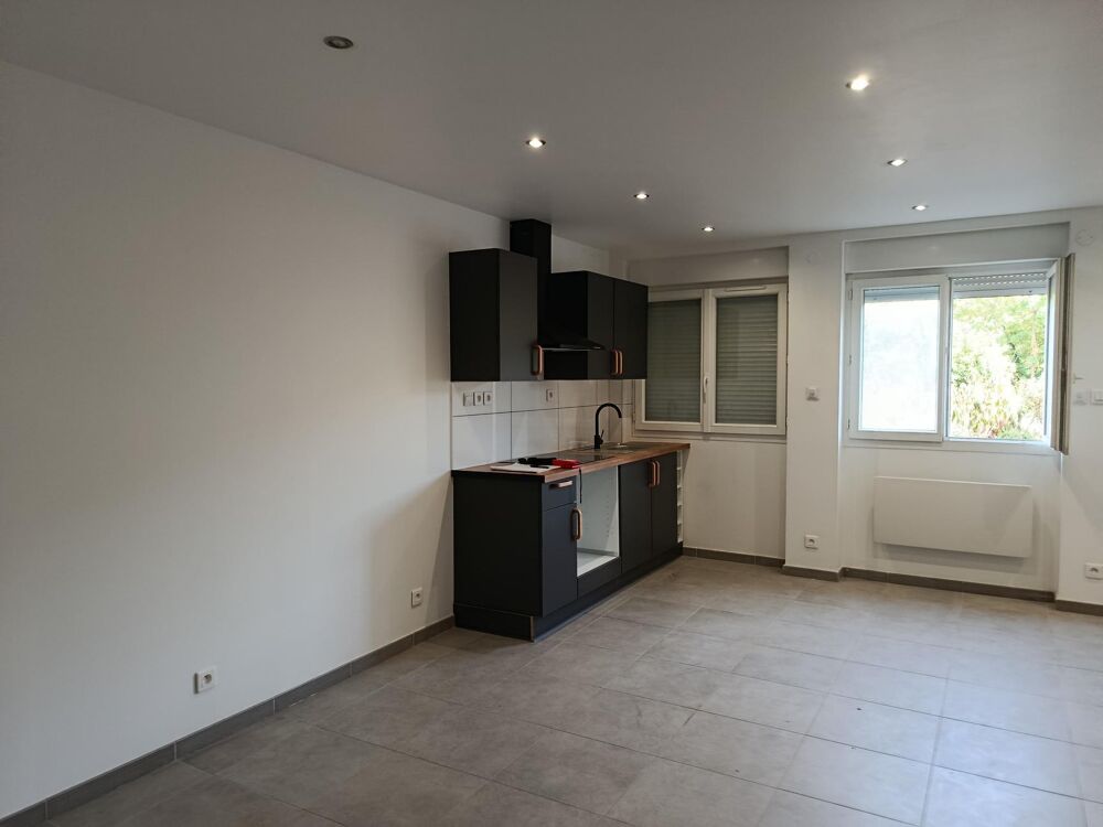 T1 RDC 61 rue Emile Zola RIVE DE GIER