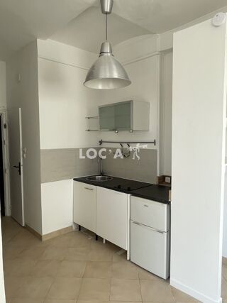  Appartement à louer 1 pièce 25 m²
