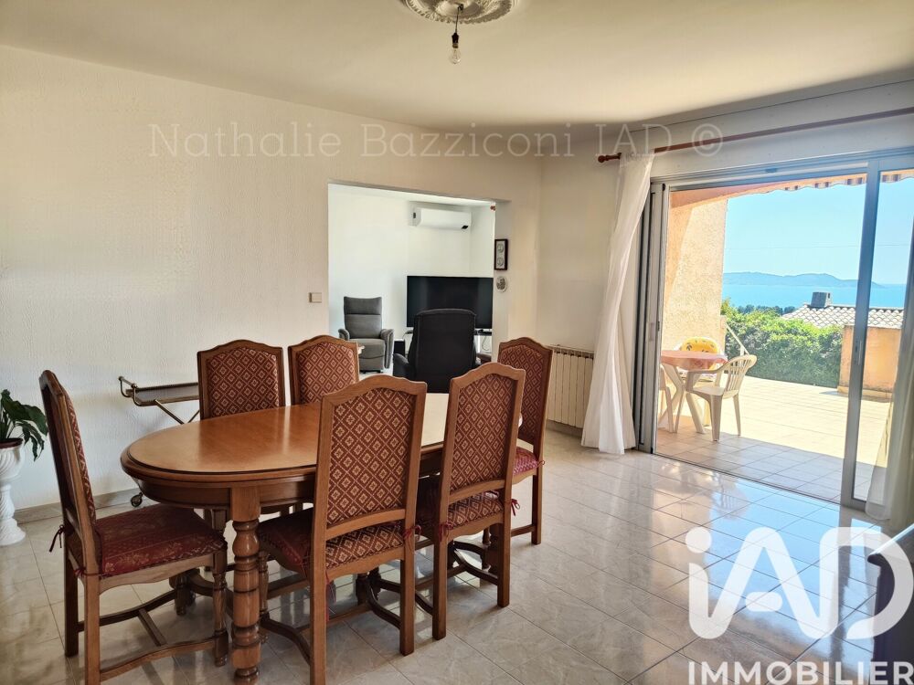 à vendre  Maison Carqueiranne (83320)