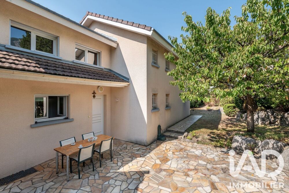 Vente Maison Vente Maison/villa 6 pièces Saint-nazaire-les-eymes