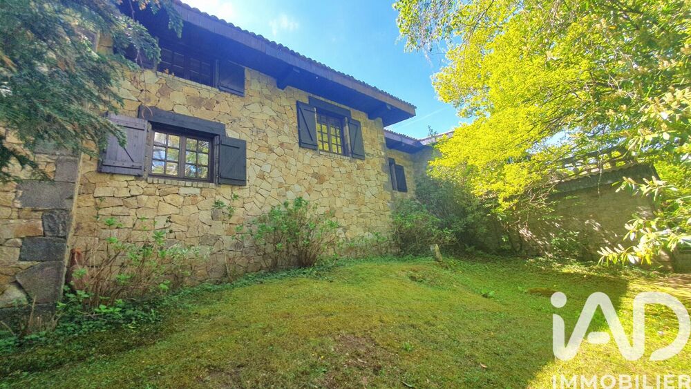 à vendre  Maison Orcines (63870)